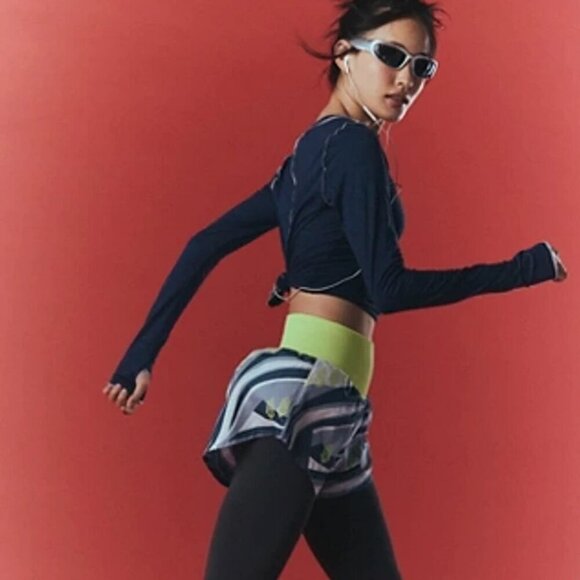 NWT FP Movement Carpe Diem Logo Printed High Rise Shorts - Picture 4 of 6